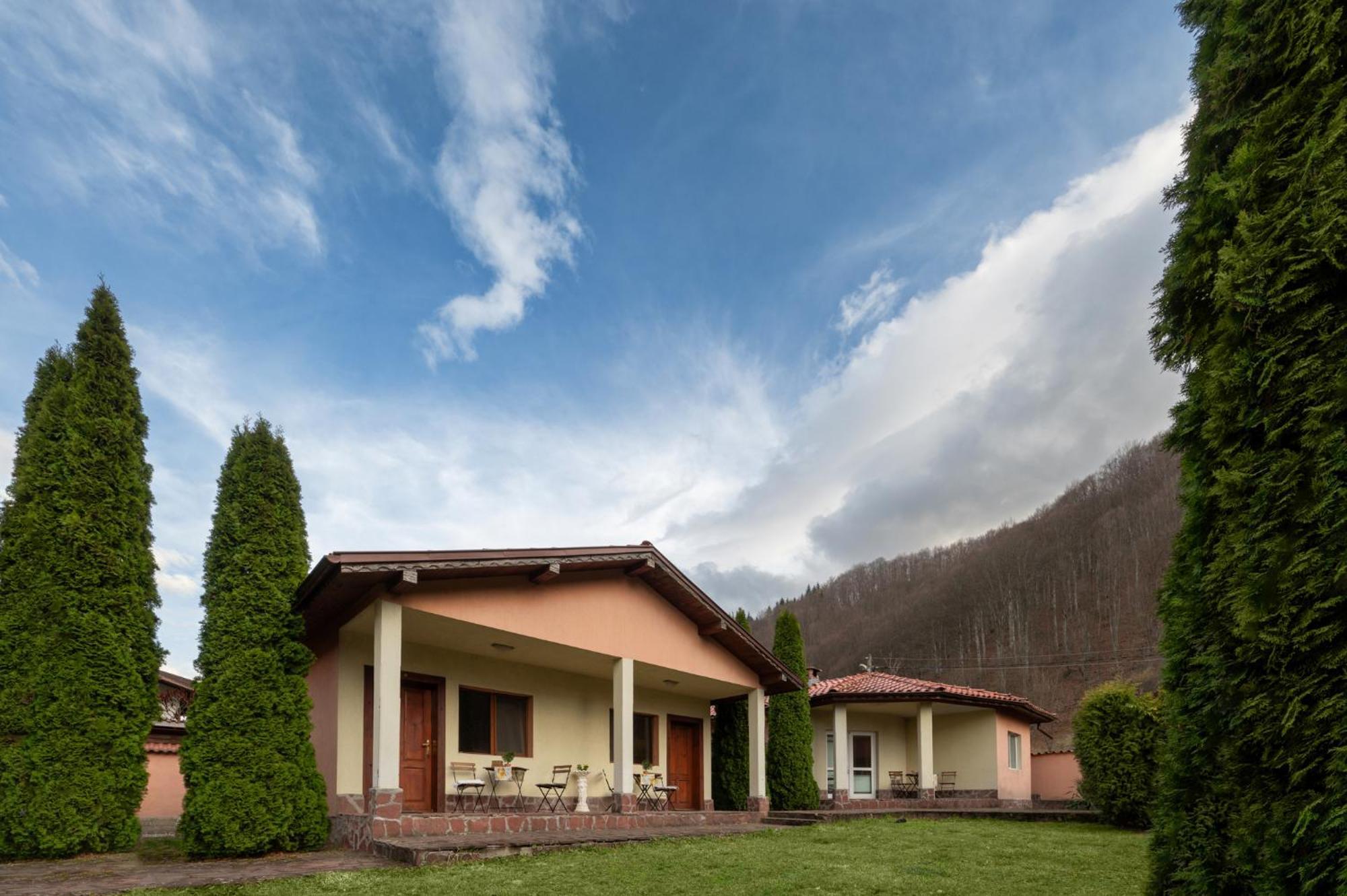Вили Тихия Кът Ribarica Exterior foto
