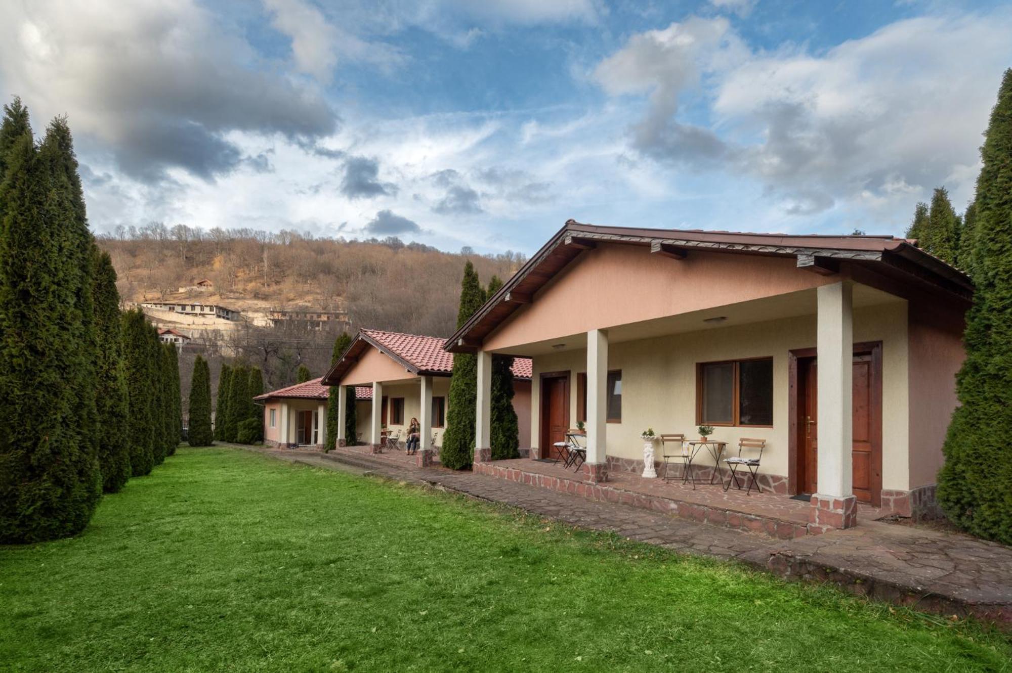 Вили Тихия Кът Ribarica Exterior foto