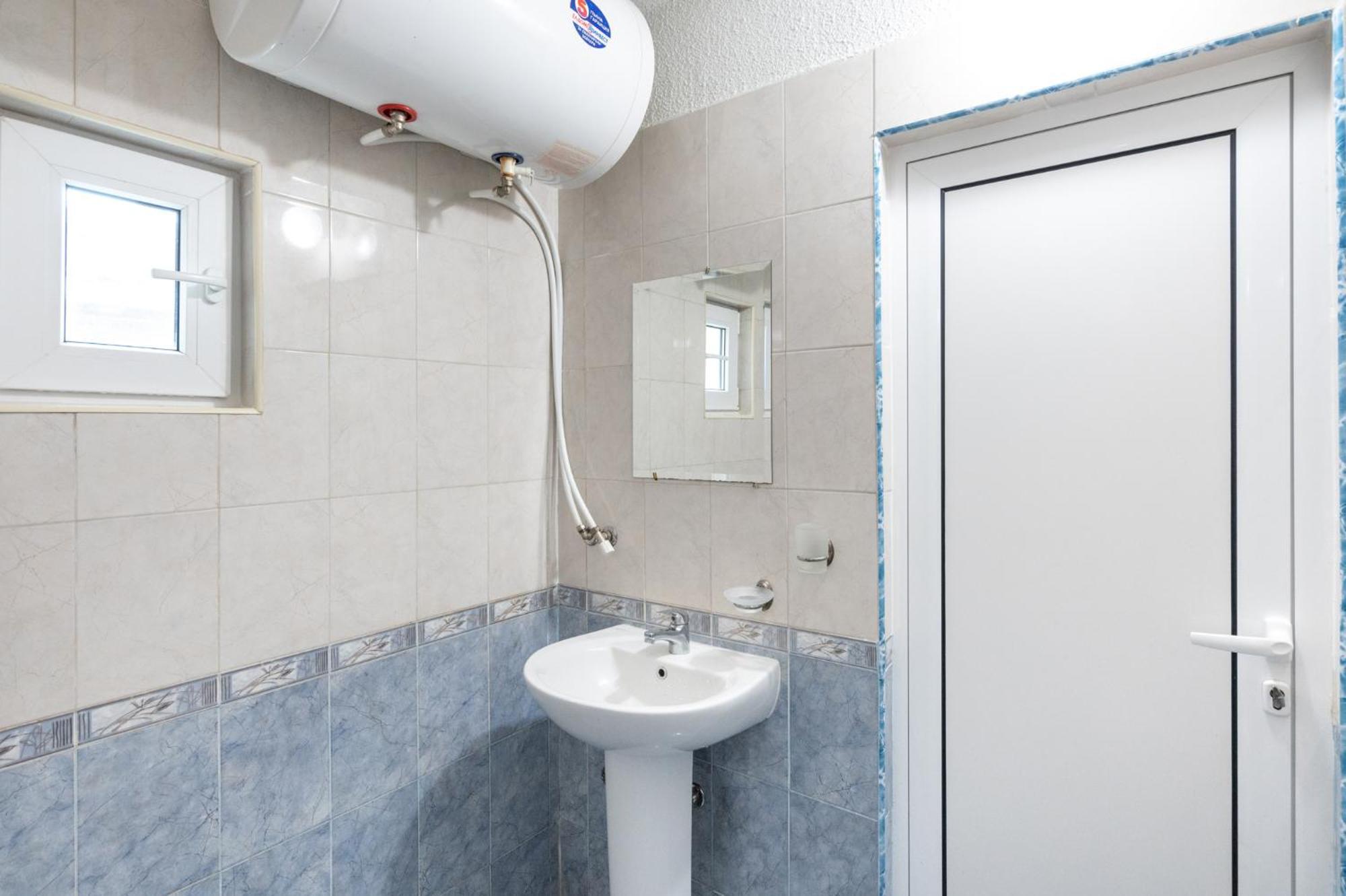 Вили Тихия Кът Ribarica Exterior foto